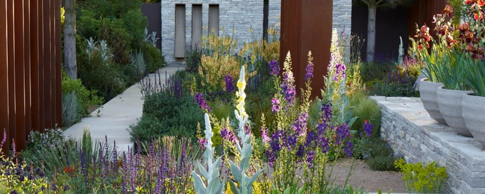 2010 RHS Chelsea Flower Show - double award winning garden