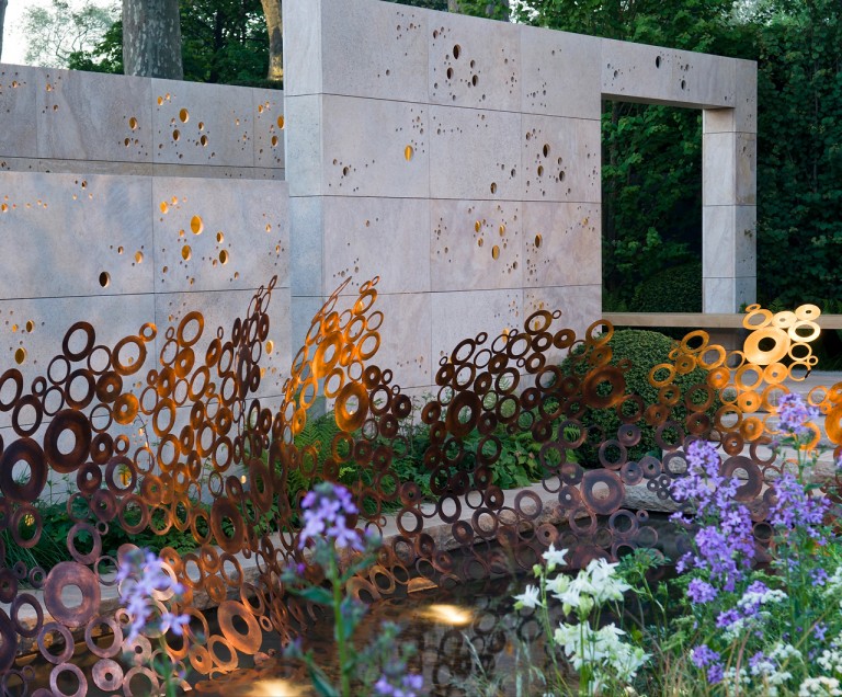 2012 RHS Chelsea Flower Show Gold Medal Winner - arts and crafts inspired garden