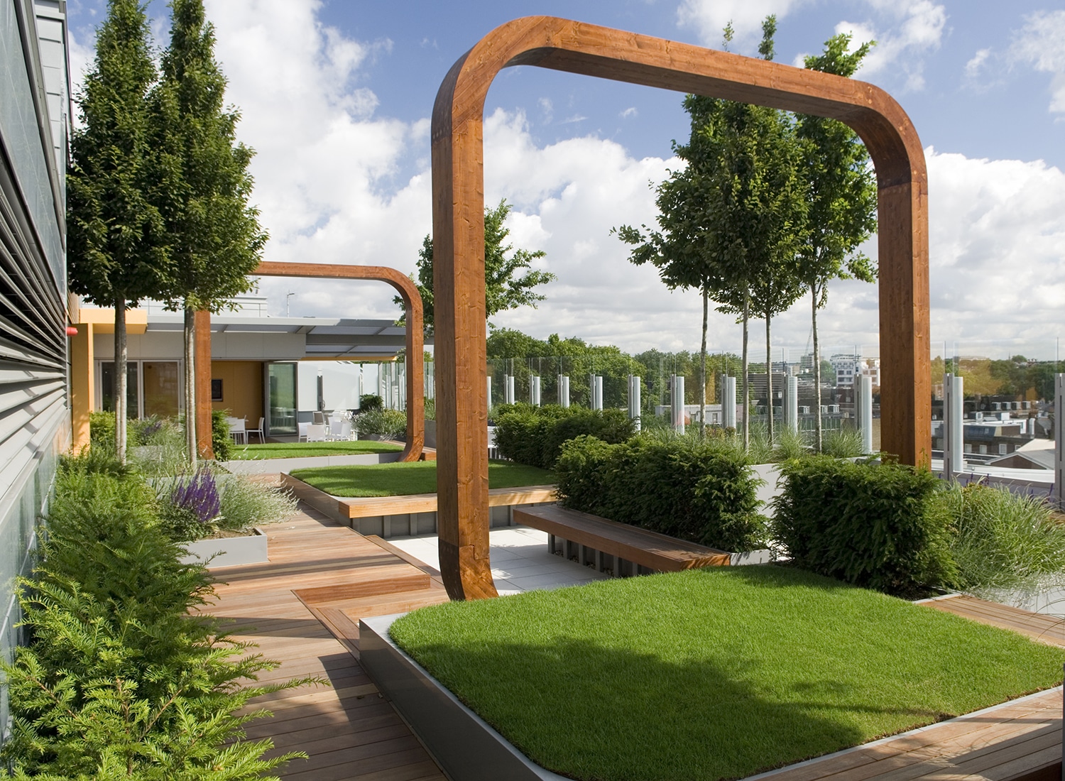 Wooden arches in the Great Ormond Street Hospital garden