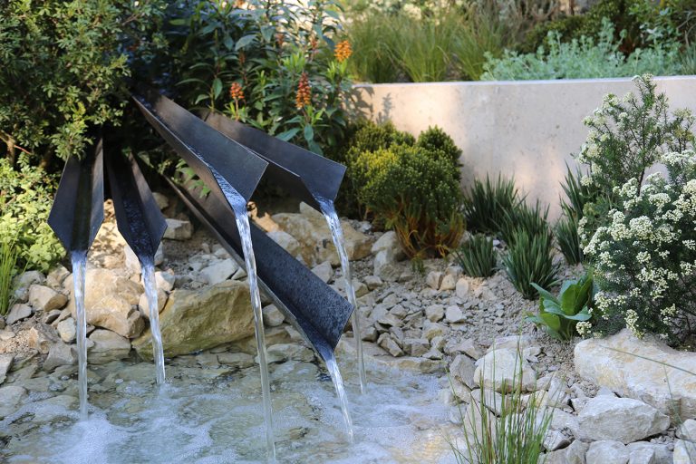 Andy Sturgeon Chelsea Flower Show 2016 _ The Telegraph Garden _ Best in Show and Gold Medal