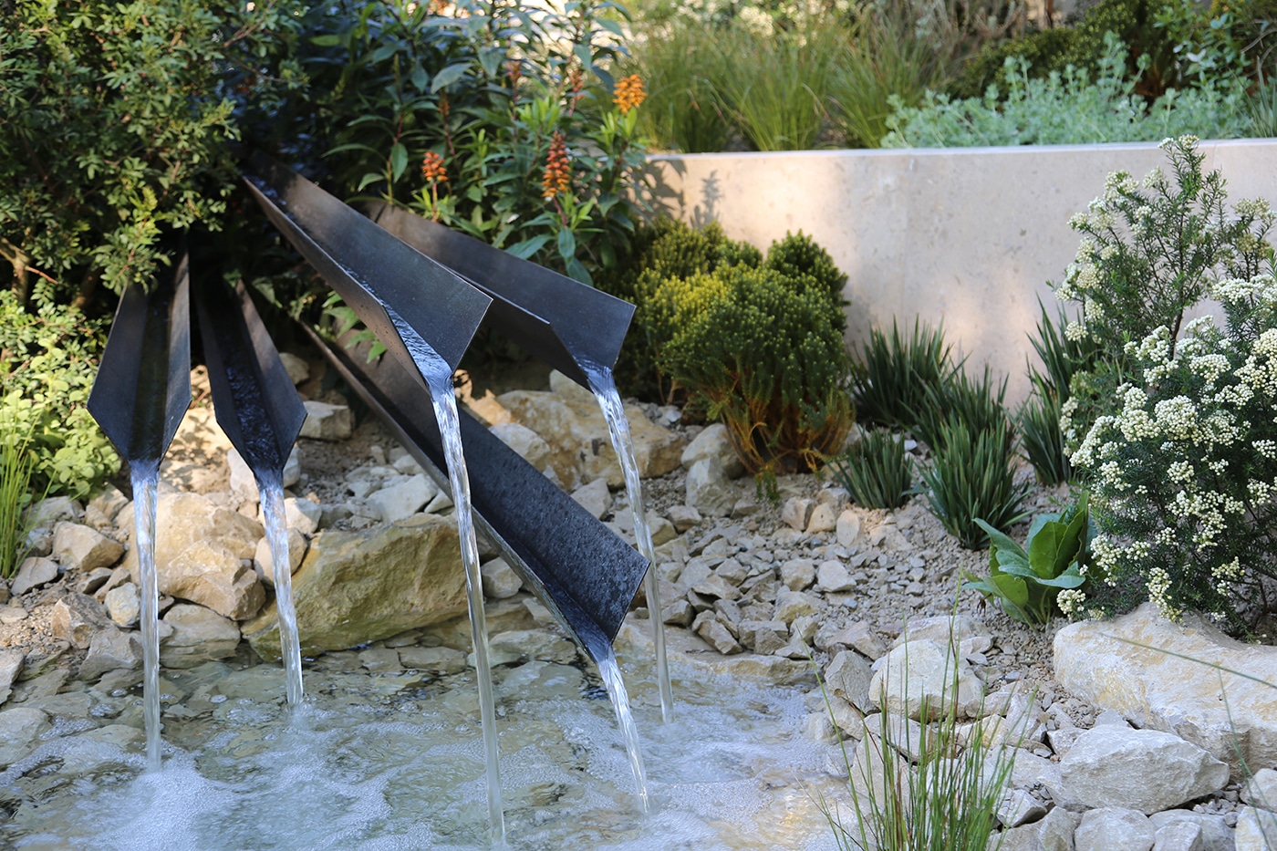 Andy Sturgeon Chelsea Flower Show 2016 _ The Telegraph Garden _ Best in Show and Gold Medal