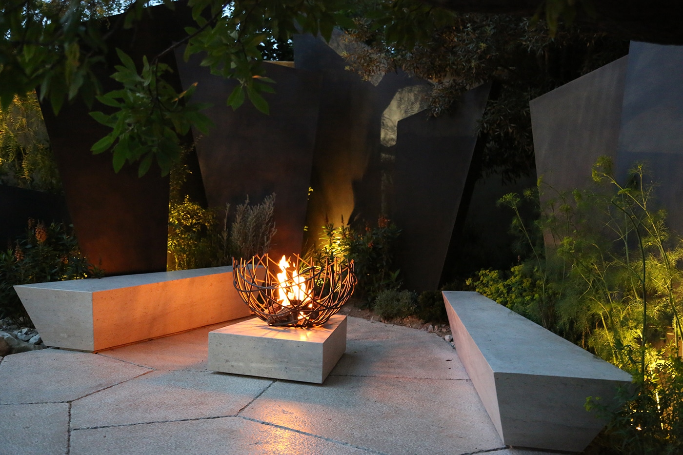 Andy Sturgeon Chelsea Flower Show 2016 _ The Telegraph Garden _ Best in Show and Gold Medal