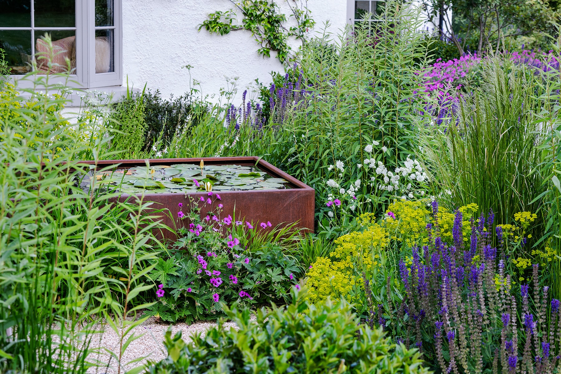 Andy Sturgeon - Garden Design London, UK